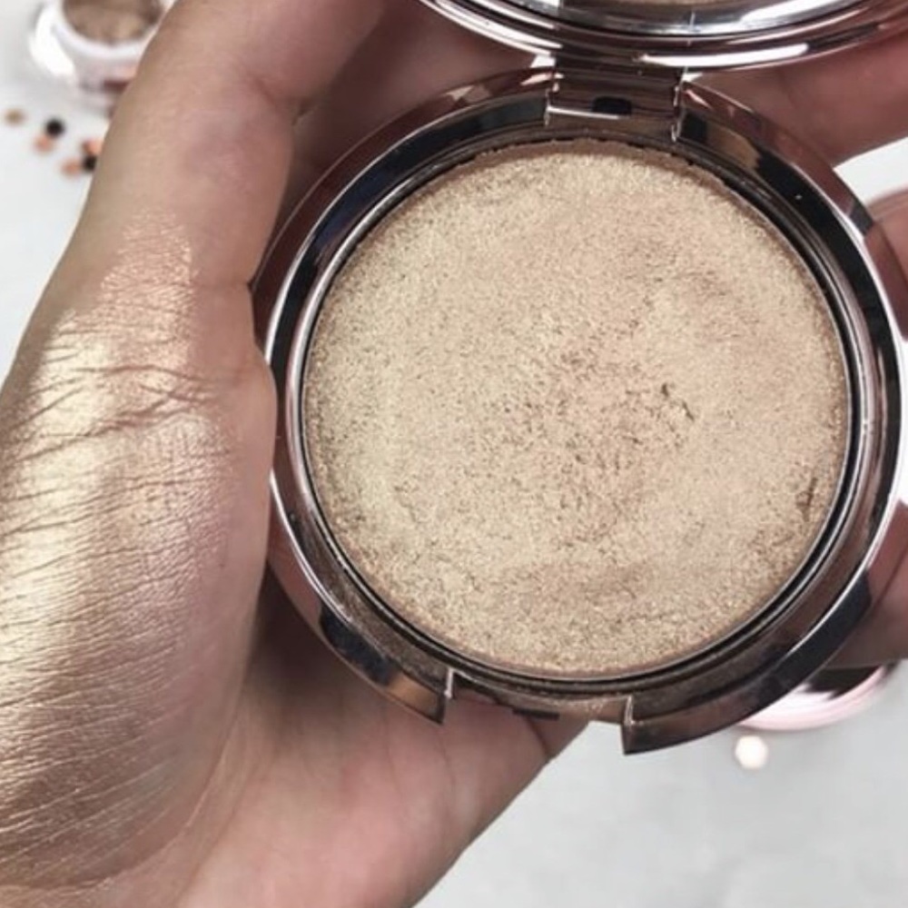 Contour Cosmetics Bounce Highlighter